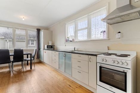 Photo of property in 18 Arimu Road, Papakura, 2110