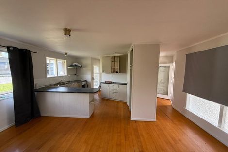 Photo of property in 18 Renwick Street, Papakura, 2110