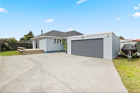 Photo of property in 111a Clevedon Road, Papakura, 2110