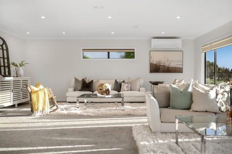 Photo of property in 2/32 Gills Road, Bucklands Beach, Auckland, 2014