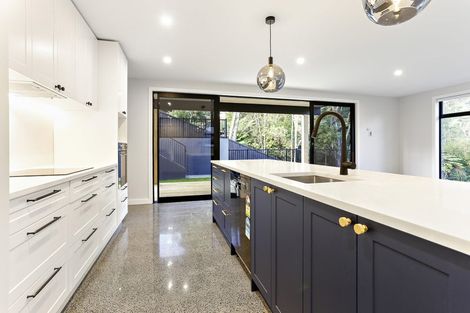 Photo of property in 7 Kaihuia Lane, Oratia, Auckland, 0604