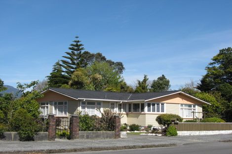 Photo of property in 67 Russell Street, Westport, 7825