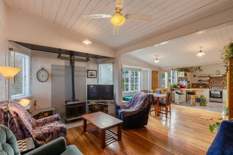 Photo of property in 14 Owen Street, Tikokino, Waipawa, 4273