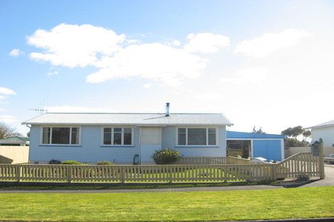 Photo of property in 22 Terrace Street, Marton, 4710