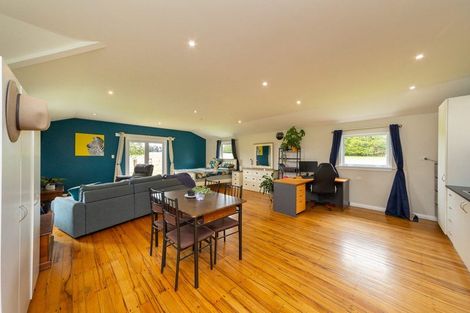 Photo of property in 2523 Kimbolton Road, Kiwitea, Feilding, 4777