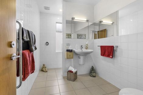 Photo of property in 3 Poplar Grove, Thorndon, Wellington, 6011