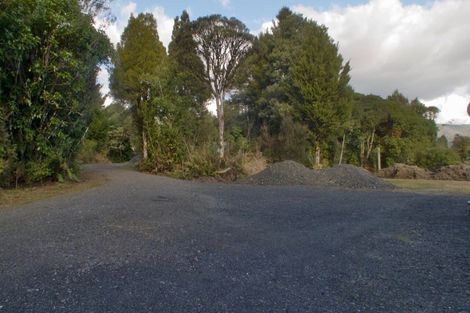 Photo of property in 13 Findlay Street, National Park, Owhango, 3989