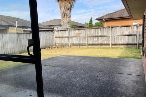 Photo of property in 16 Erne Crescent, East Tamaki, Auckland, 2016