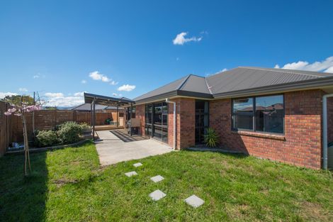 Photo of property in 7 Medallion Court, Kelvin Grove, Palmerston North, 4414