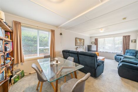 Photo of property in 63 Routley Crescent, Elderslea, Upper Hutt, 5018