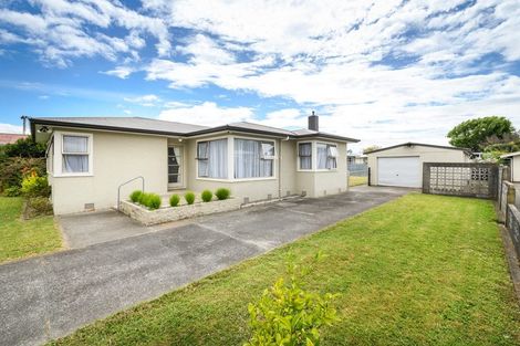 Photo of property in 107 College Street, Awapuni, Palmerston North, 4412