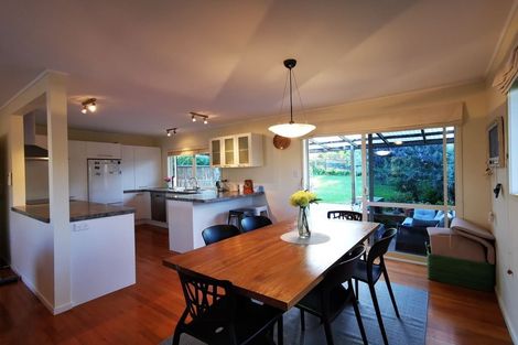 Photo of property in 21 St Ives Terrace, Mairangi Bay, Auckland, 0630