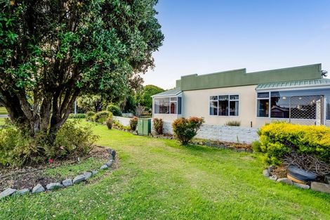 Photo of property in 74 South Road, Manaia, 4612