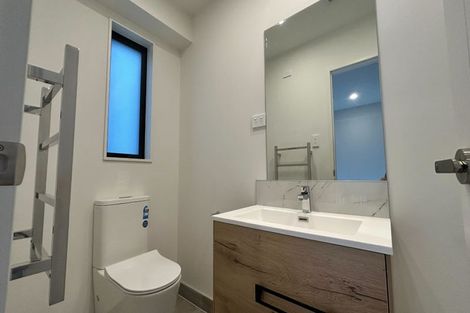 Photo of property in 6/26 Buscomb Avenue, Henderson, Auckland, 0610