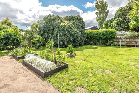 Photo of property in 9 Selwyn Crescent, College Estate, Whanganui, 4500