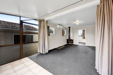Photo of property in 3 Clive Street, Hawera, 4610
