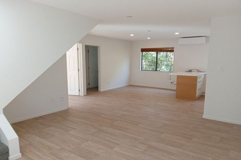 Photo of property in 34b Kiteroa Terrace, Rothesay Bay, Auckland, 0630