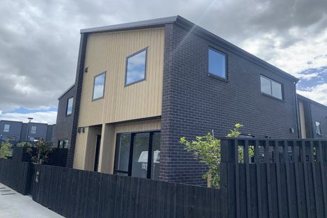 Photo of property in 70 Glidepath Road, Hobsonville, Auckland, 0616