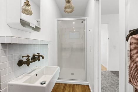 Photo of property in 18-22 Dixon Street, Oakura, 4314