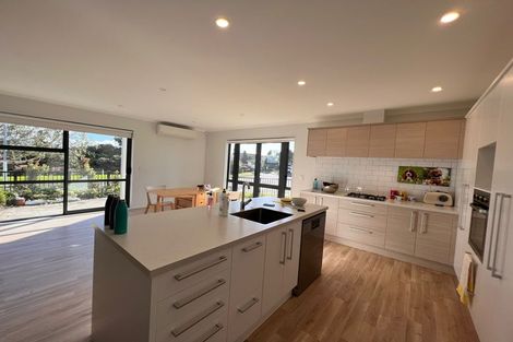 Photo of property in 51 Eugenia Rise, Totara Heights, Auckland, 2105