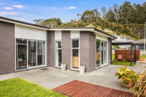Photo of property in 48 Banks Boulevard, Whitby, Porirua, 5024