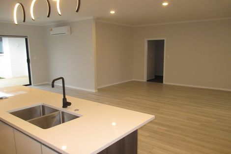 Photo of property in 11 Waireka Road, Rototuna North, Hamilton, 3210