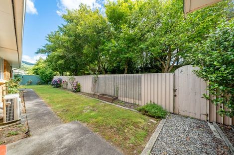 Photo of property in 2/22 Burns Grove, Trentham, Upper Hutt, 5018