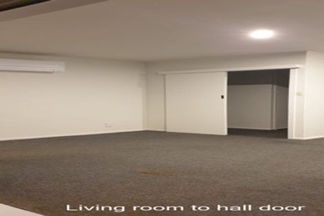 Photo of property in 9b Seaside Avenue, Waterview, Auckland, 1026