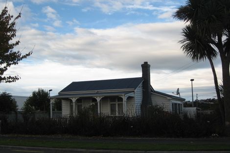 Photo of property in 13 Lanark Street, Balclutha, 9230