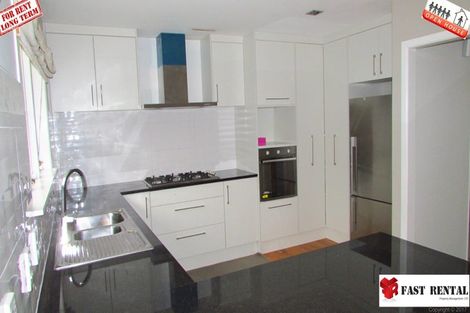 Photo of property in 16 Woodstock Road, Forrest Hill, Auckland, 0620