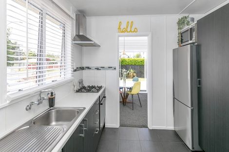 Photo of property in 15 Sandwich Road, St Andrews, Hamilton, 3200