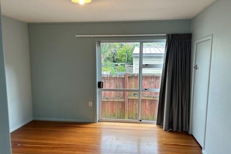 Photo of property in 10 Wallis Street, Raglan, 3225