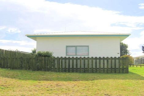 Photo of property in 103 Graham Street, Whangamata, 3620