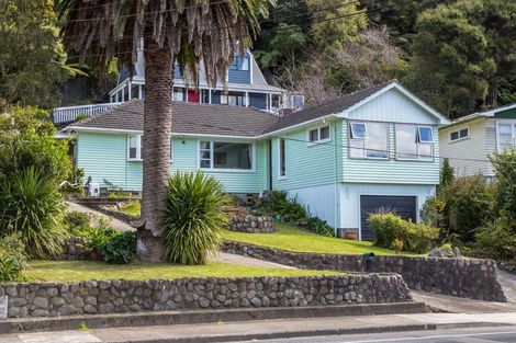 Photo of property in 184 George Street, Stokes Valley, Lower Hutt, 5019