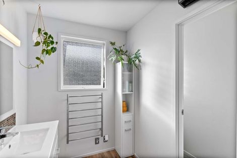 Photo of property in 1/15 Marriotts Road, North New Brighton, Christchurch, 8083