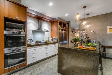 Photo of property in 55 Wainui Avenue, Point Chevalier, Auckland, 1022