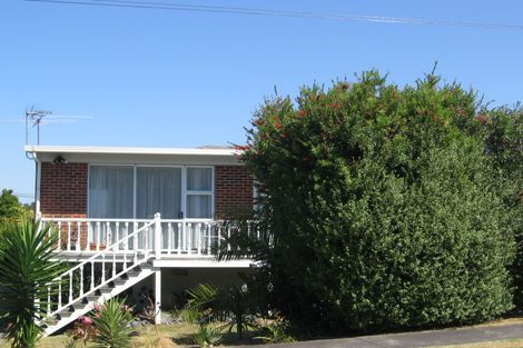 Photo of property in 1/12 Brighton Terrace, Murrays Bay, Auckland, 0630