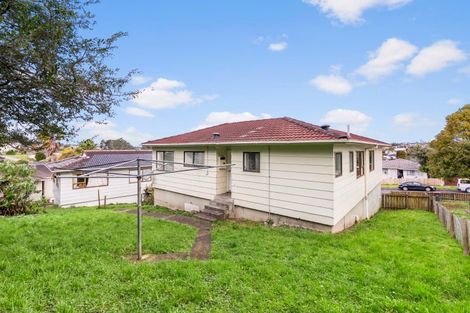 Photo of property in 7 Yule Place, Massey, Auckland, 0614