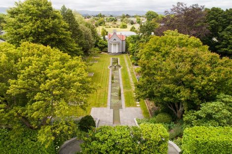Photo of property in 4 Sierra Court, Roslyn, Palmerston North, 4414