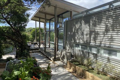 Photo of property in 4 Tangahoe Street, Paekakariki, 5034