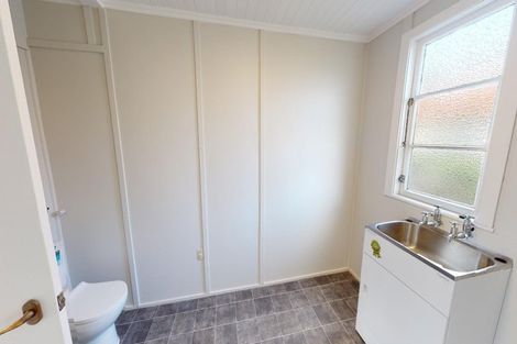 Photo of property in 19 Franklin Avenue, Hokowhitu, Palmerston North, 4410