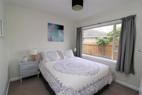 Photo of property in 4/5 Trist Place, Edgeware, Christchurch, 8013