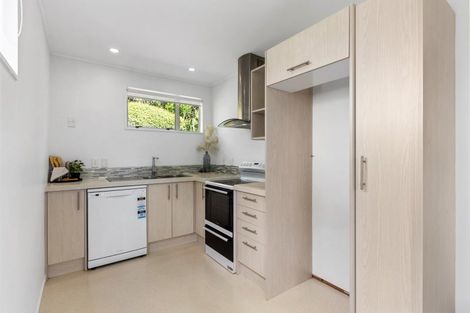 Photo of property in 5 Brydon Way, Paparangi, Wellington, 6037