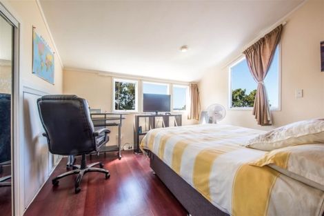 Photo of property in 299a Don Buck Road, Massey, Auckland, 0614
