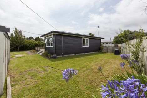 Photo of property in 14 Arawhata Road, Paraparaumu, 5032
