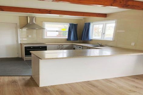 Photo of property in 3 Trinidad Road, Sunnynook, Auckland, 0620