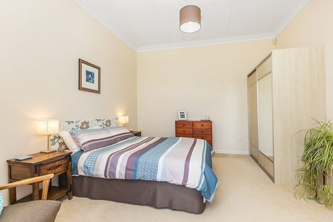 Photo of property in 10 Queen Street, Petone, Lower Hutt, 5012
