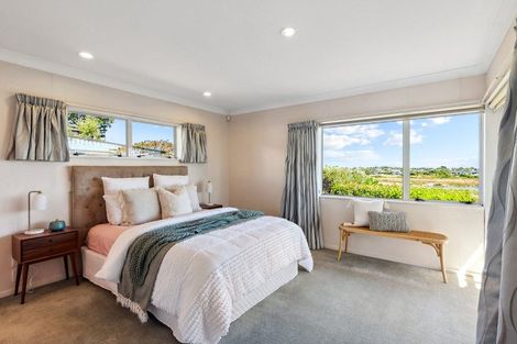 Photo of property in 174 Weggery Drive, Waikanae Beach, Waikanae, 5036