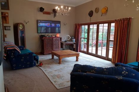 Photo of property in 8 Castle Street, Eltham, 4322