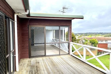 Photo of property in 13 Glenshee Place, Highland Park, Auckland, 2010